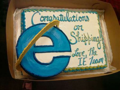 iekake 400x300 Internet Explorer teamet baker kake til Mozilla og gratulerer med lansering nyheter